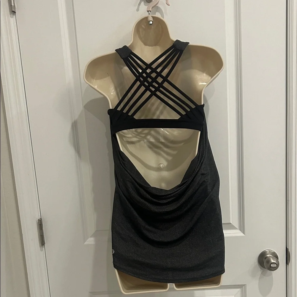 Lululemon tank - Picture 3 of 3